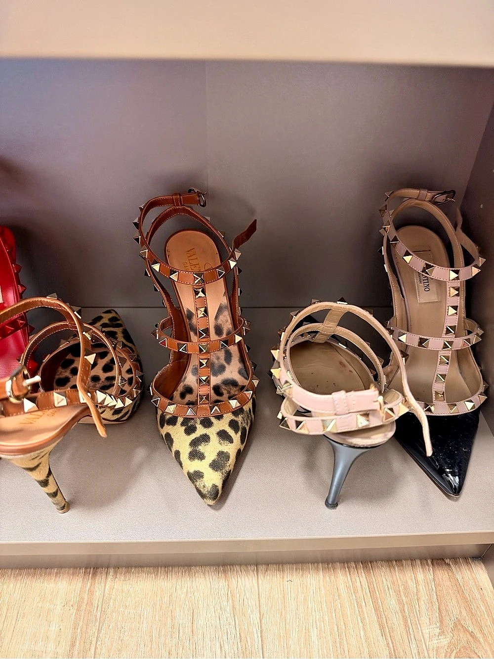 Valentino Rockstud Heels Red & White Like New